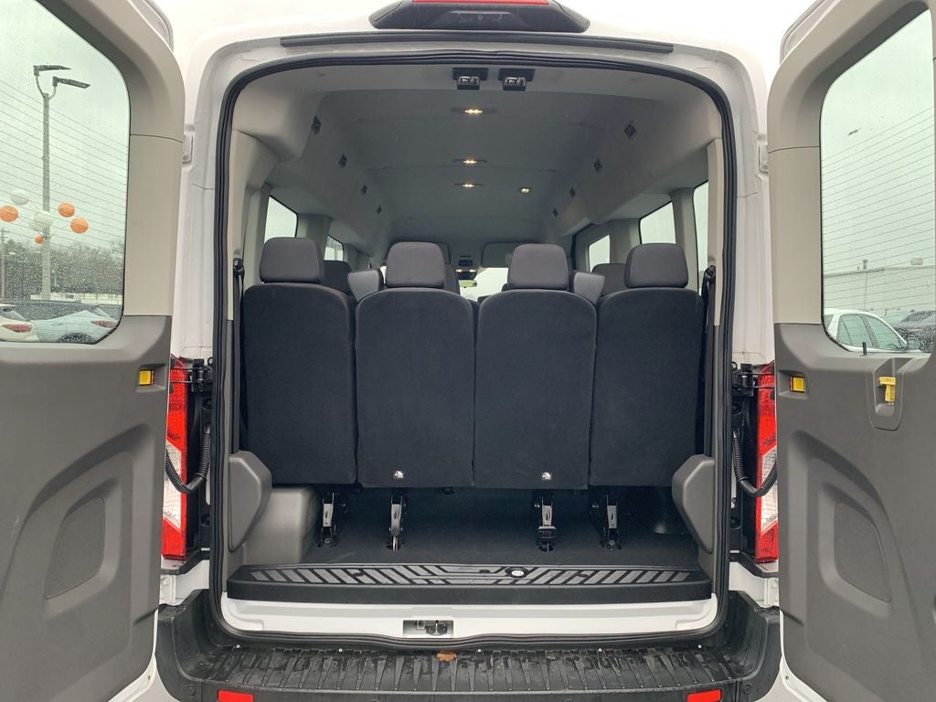 2022 Ford Transit Passenger Wagon XL