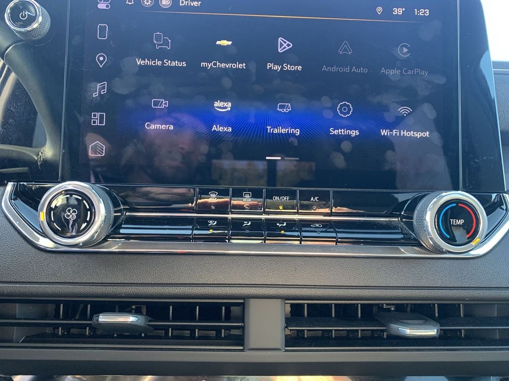 2025 Chevrolet Colorado WT/LT