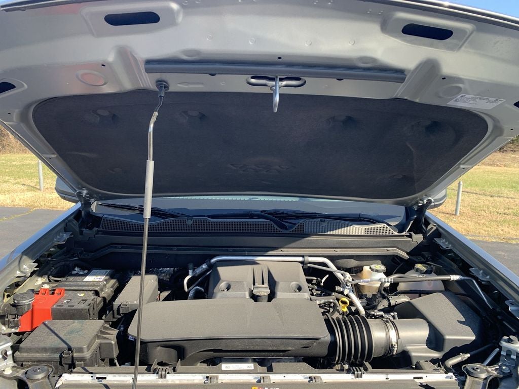 2025 Chevrolet Colorado WT/LT