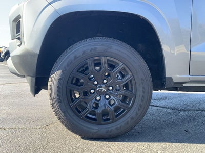 2025 Chevrolet Colorado WT/LT