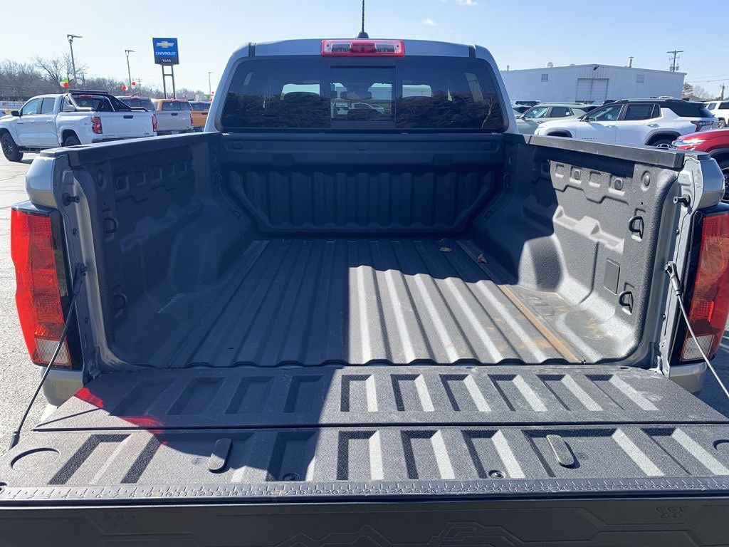2025 Chevrolet Colorado WT/LT