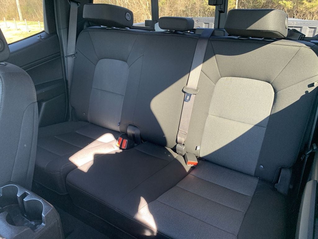 2025 Chevrolet Colorado WT/LT