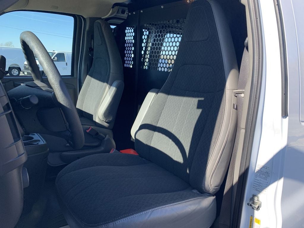 2024 Chevrolet Express Cargo 2500 WT