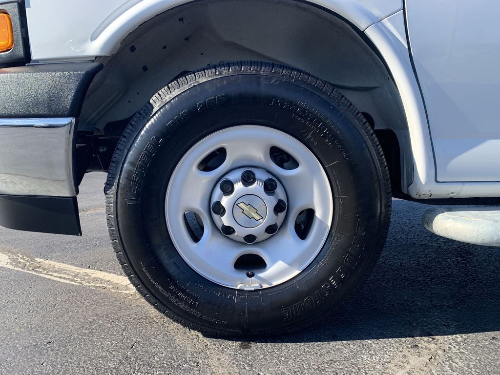 2024 Chevrolet Express Cargo 2500 WT