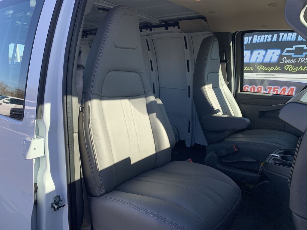 2025 Chevrolet Express Cargo 2500 WT