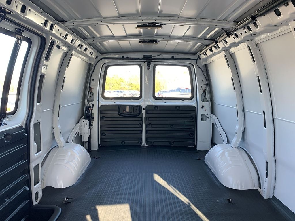 2025 Chevrolet Express Cargo 2500 WT