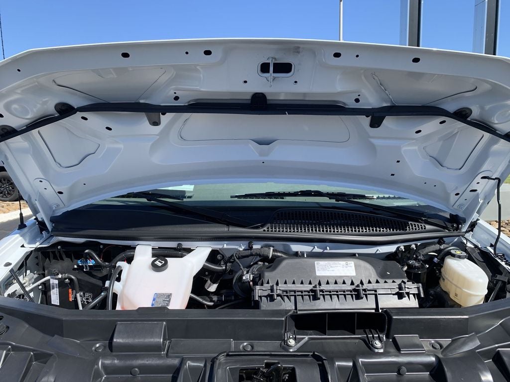 2025 Chevrolet Express Cargo 3500 WT