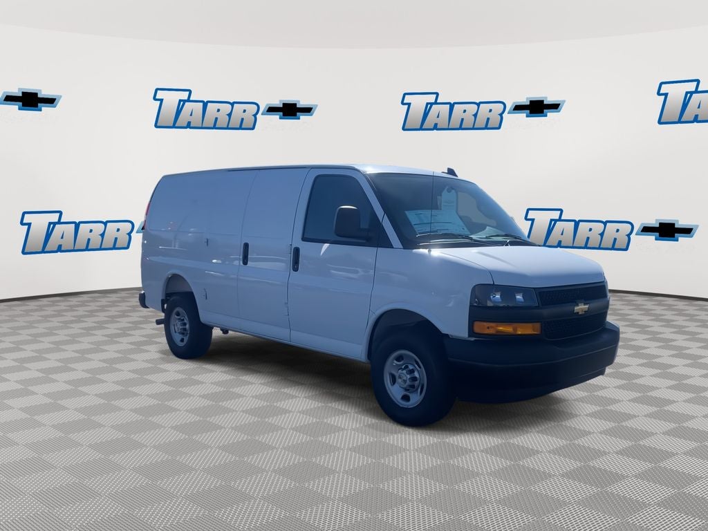 2025 Chevrolet Express Cargo 3500 WT