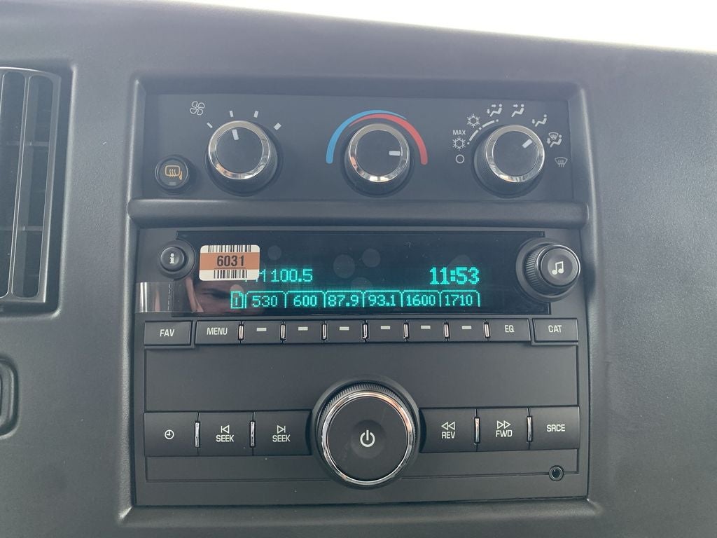 2025 Chevrolet Express Cargo 3500 WT