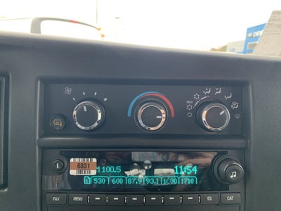 2025 Chevrolet Express Cargo 3500 WT