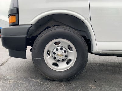 2025 Chevrolet Express Cargo 3500 WT