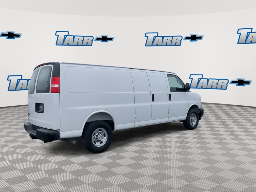 2025 Chevrolet Express Cargo 3500 WT