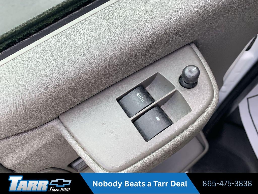 2024 GMC Savana Cargo 2500 Work Van