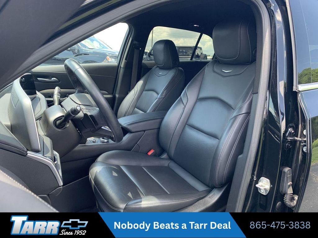 2025 Cadillac XT4 Premium Luxury