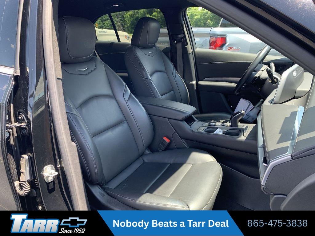 2025 Cadillac XT4 Premium Luxury