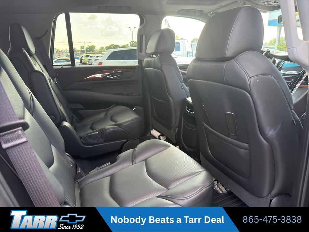 2016 Cadillac Escalade Luxury Collection