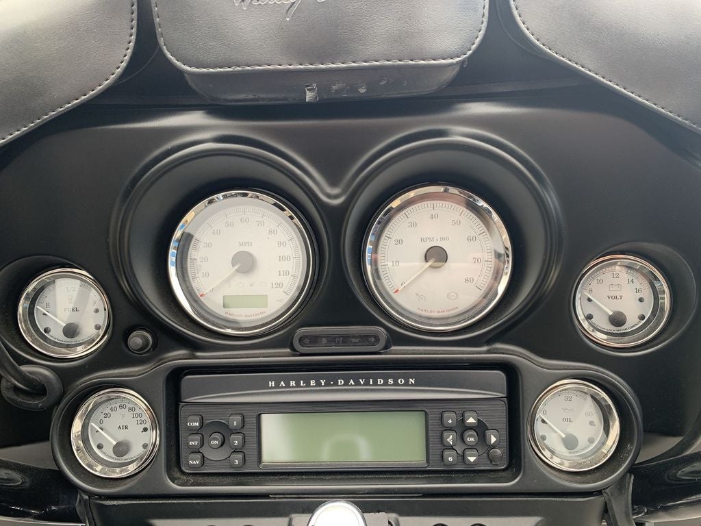 2010 HARLEY DAVIDSON TOURING Base