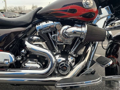 2010 HARLEY DAVIDSON TOURING Base