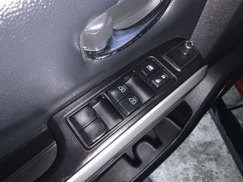 2019 Nissan Titan SV