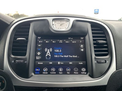 2023 Chrysler 300 Touring L