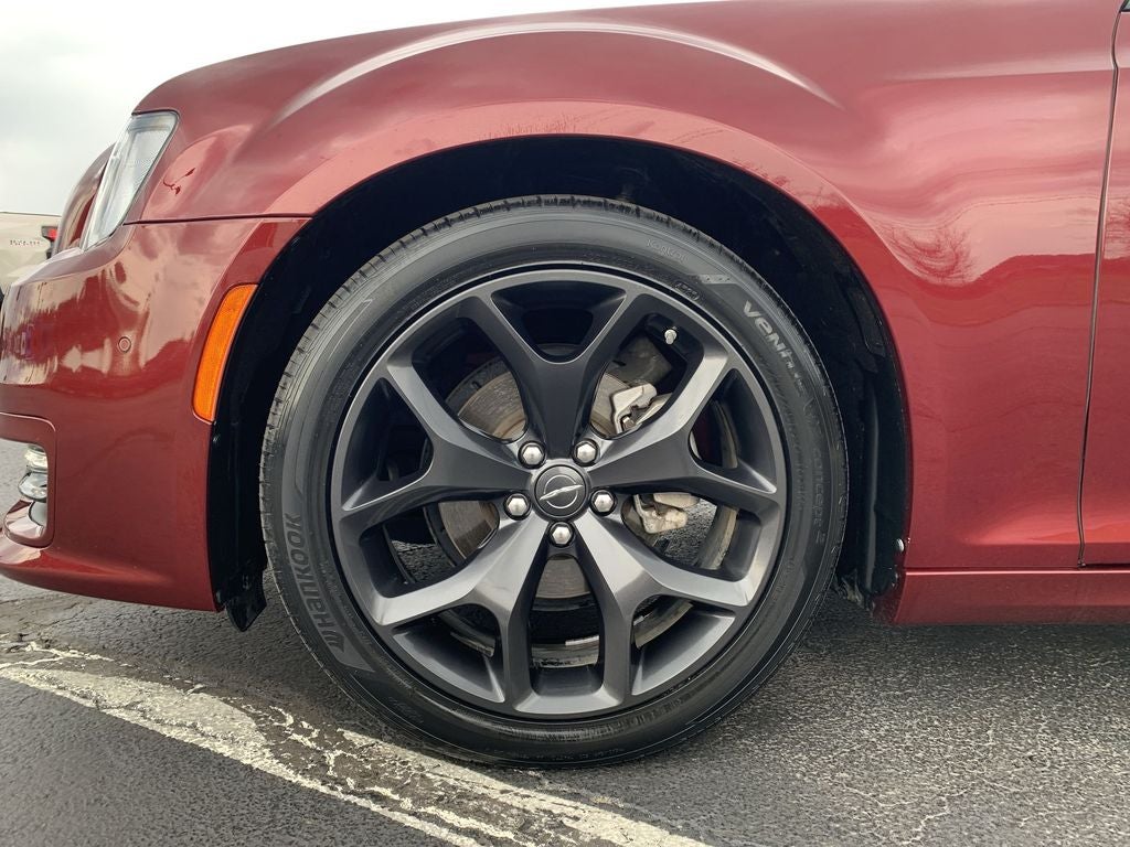 2023 Chrysler 300 Touring L