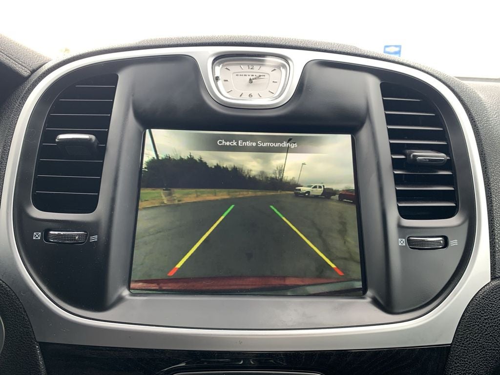 2023 Chrysler 300 Touring L