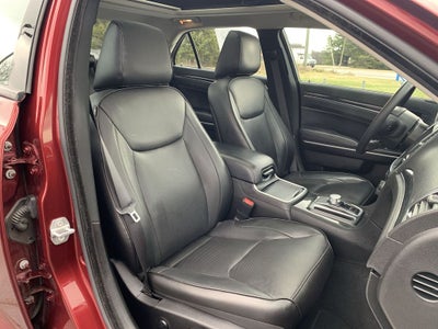 2023 Chrysler 300 Touring L