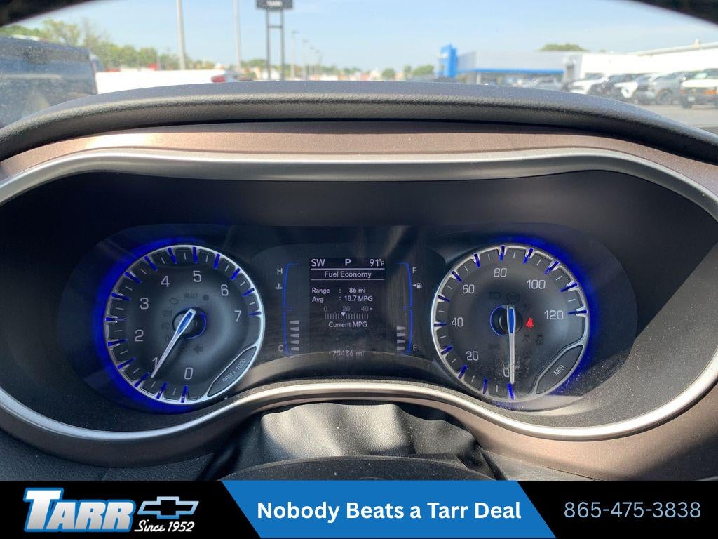 2023 Chrysler Voyager LX