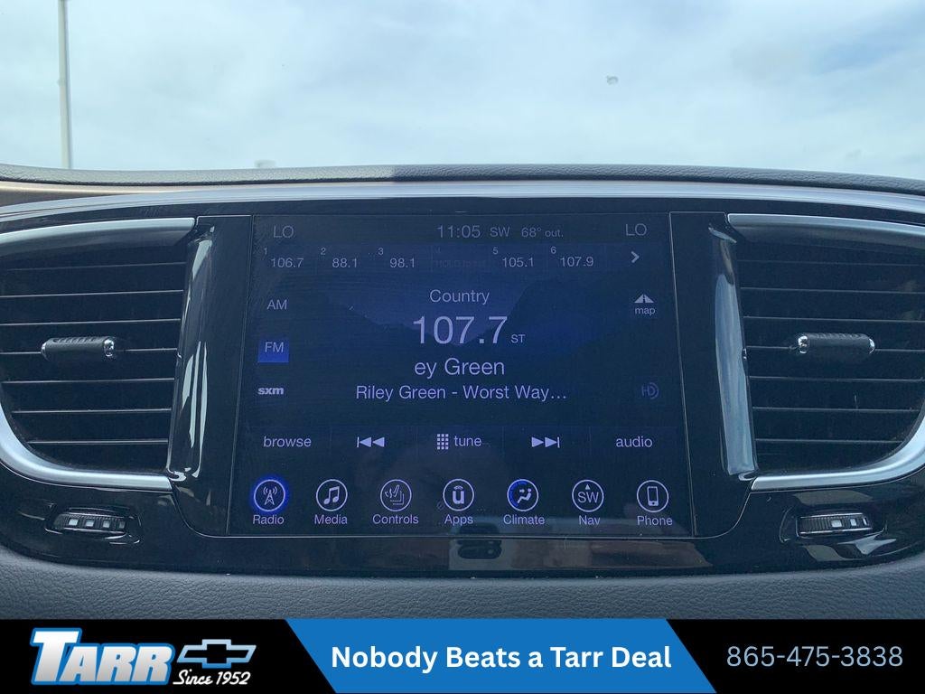 2017 Chrysler Pacifica Touring-L Plus