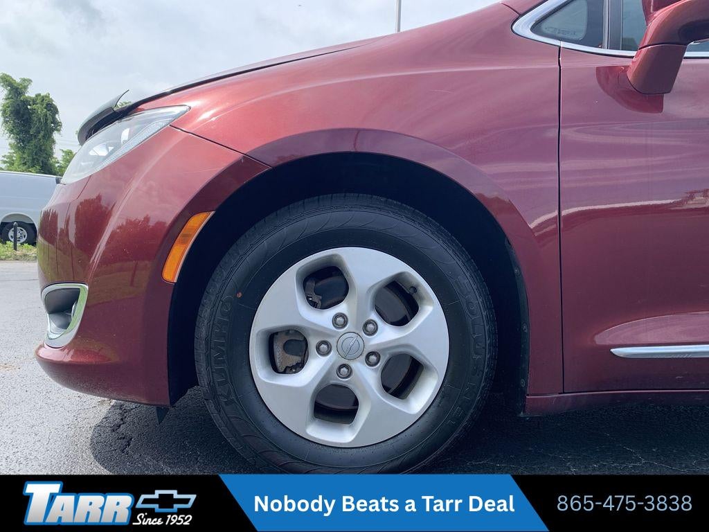 2017 Chrysler Pacifica Touring-L Plus