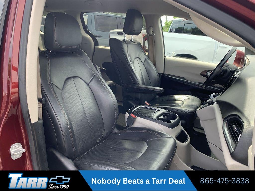 2017 Chrysler Pacifica Touring-L Plus