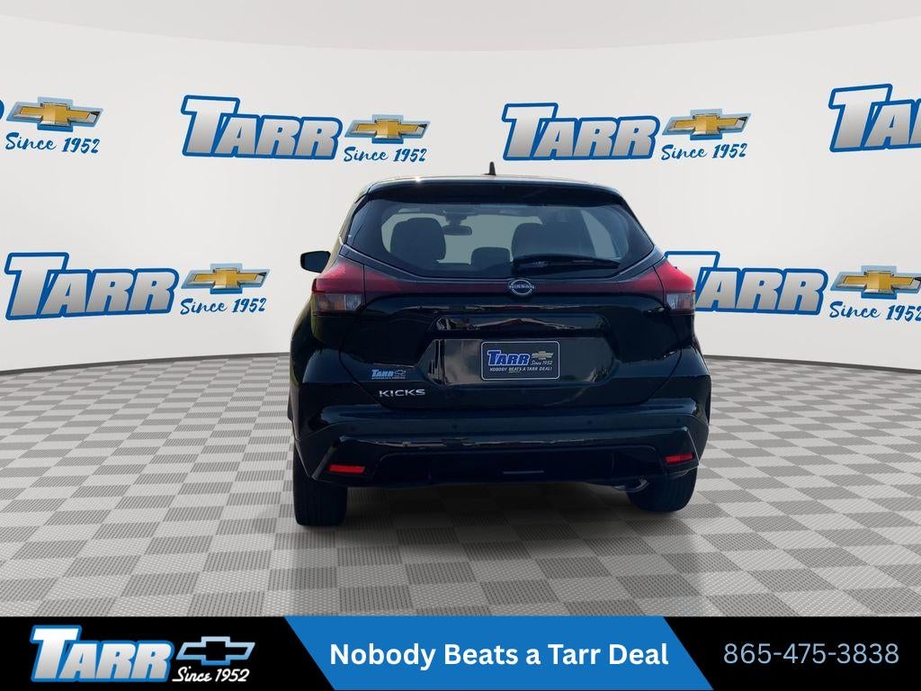 2022 Nissan Kicks S