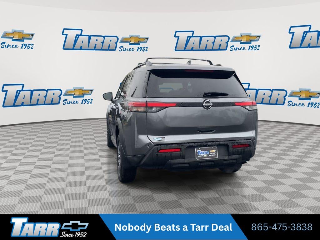 2025 Nissan Pathfinder SV