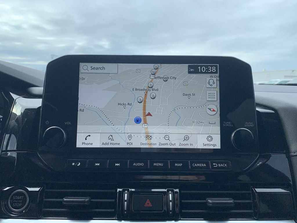 2022 Nissan Pathfinder SL