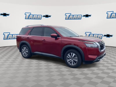 2022 Nissan Pathfinder SL