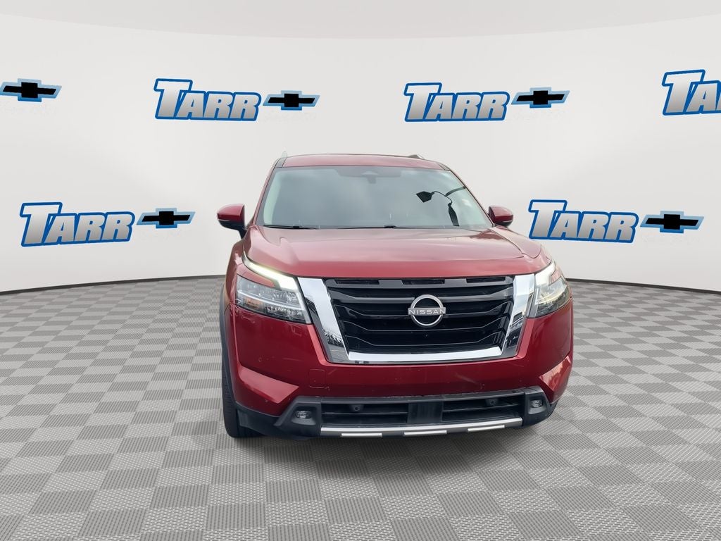 2022 Nissan Pathfinder SL