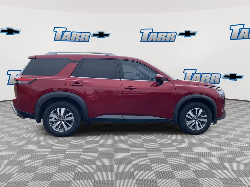 2022 Nissan Pathfinder SL