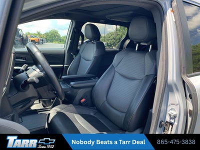 2024 Toyota Sienna LE