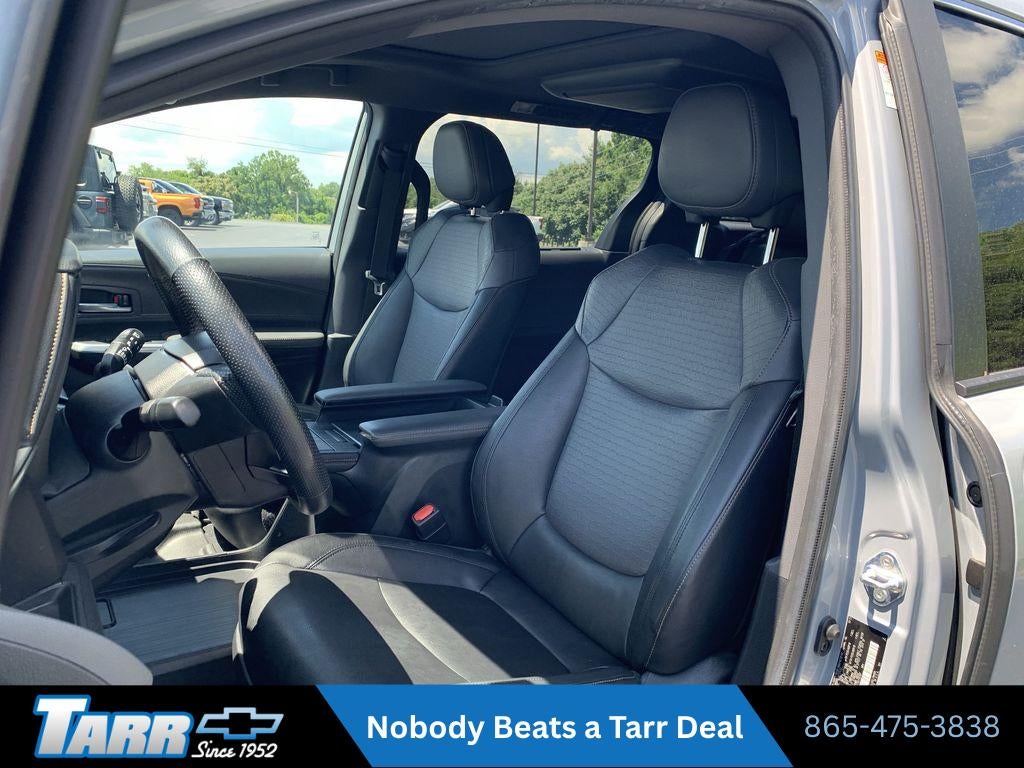 2024 Toyota Sienna LE
