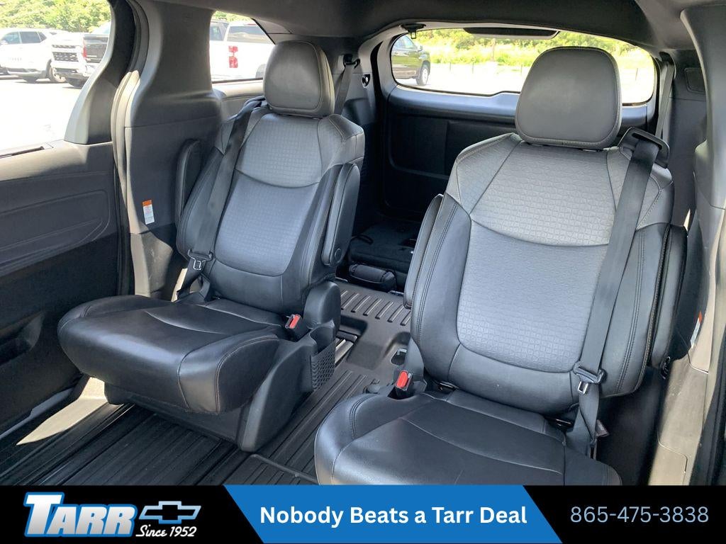 2024 Toyota Sienna LE