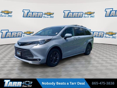 2024 Toyota Sienna LE