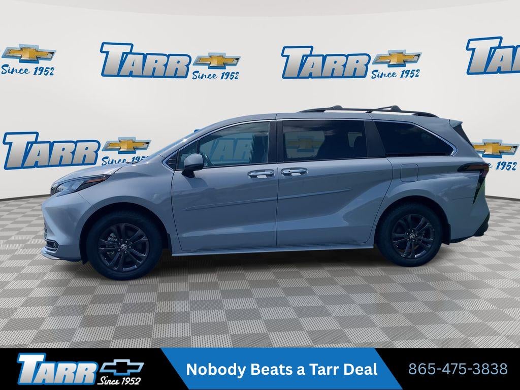 2024 Toyota Sienna LE