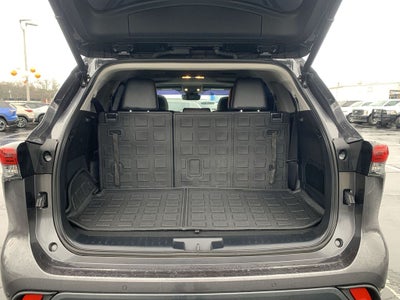 2022 Toyota Highlander Hybrid Limited