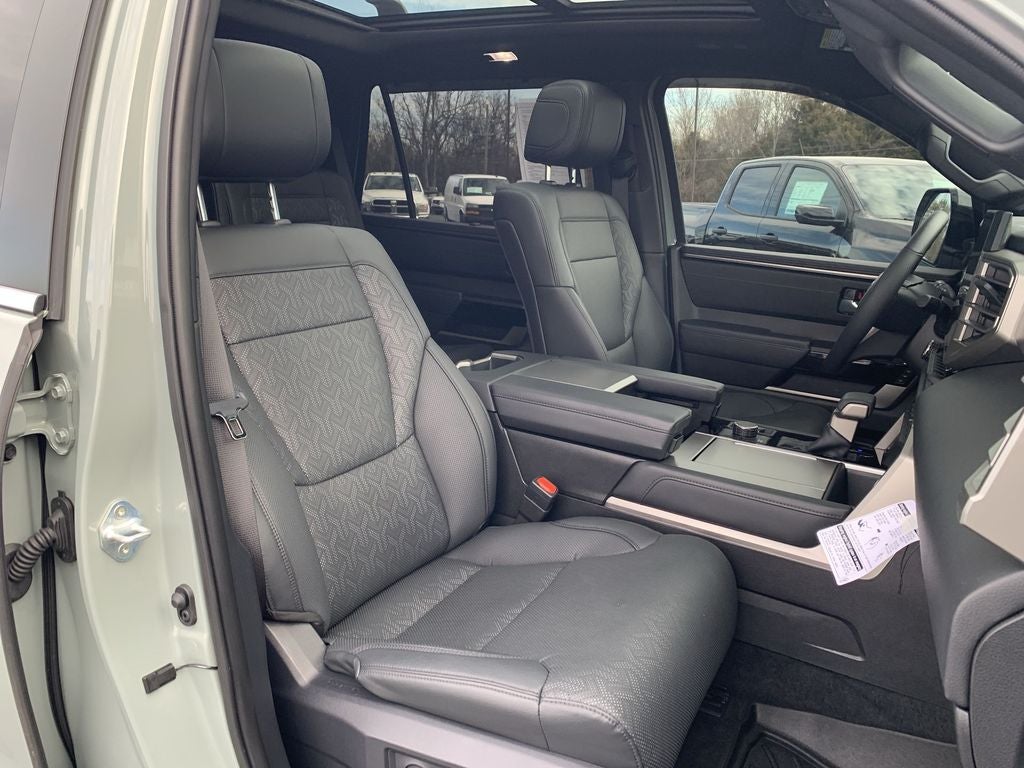 2025 Toyota Sequoia SR5