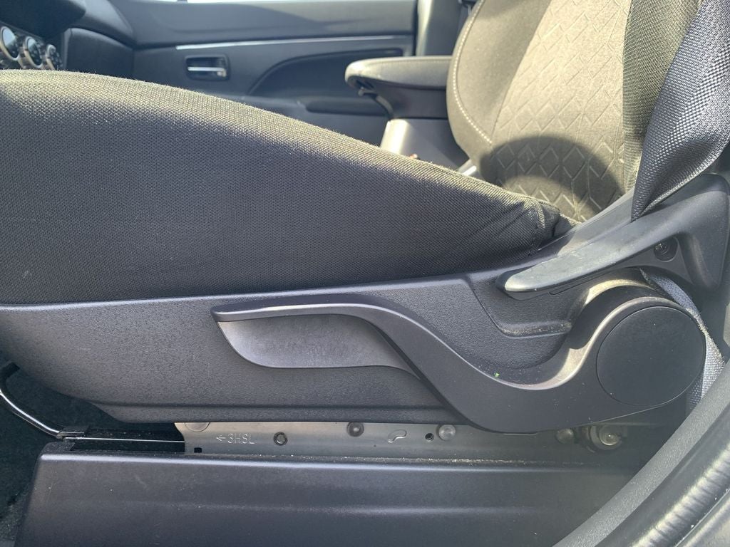 2024 Mitsubishi Outlander Sport S