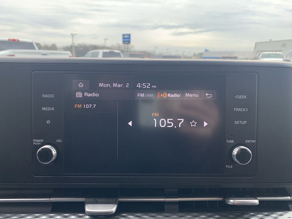 2024 Kia Carnival LX